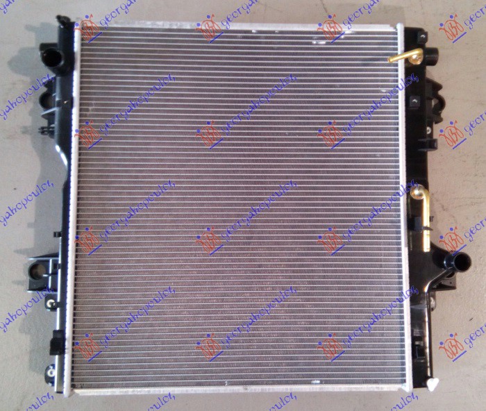 Radiator, engine cooling Aftermarket 825106310